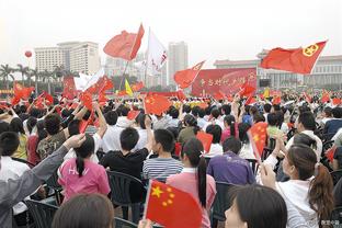 鲁媒：有伤在身的刘彬彬随队爬泰山，刘国宝盼新赛季收获进球